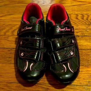 Pearl Izumi spin shoes size 39